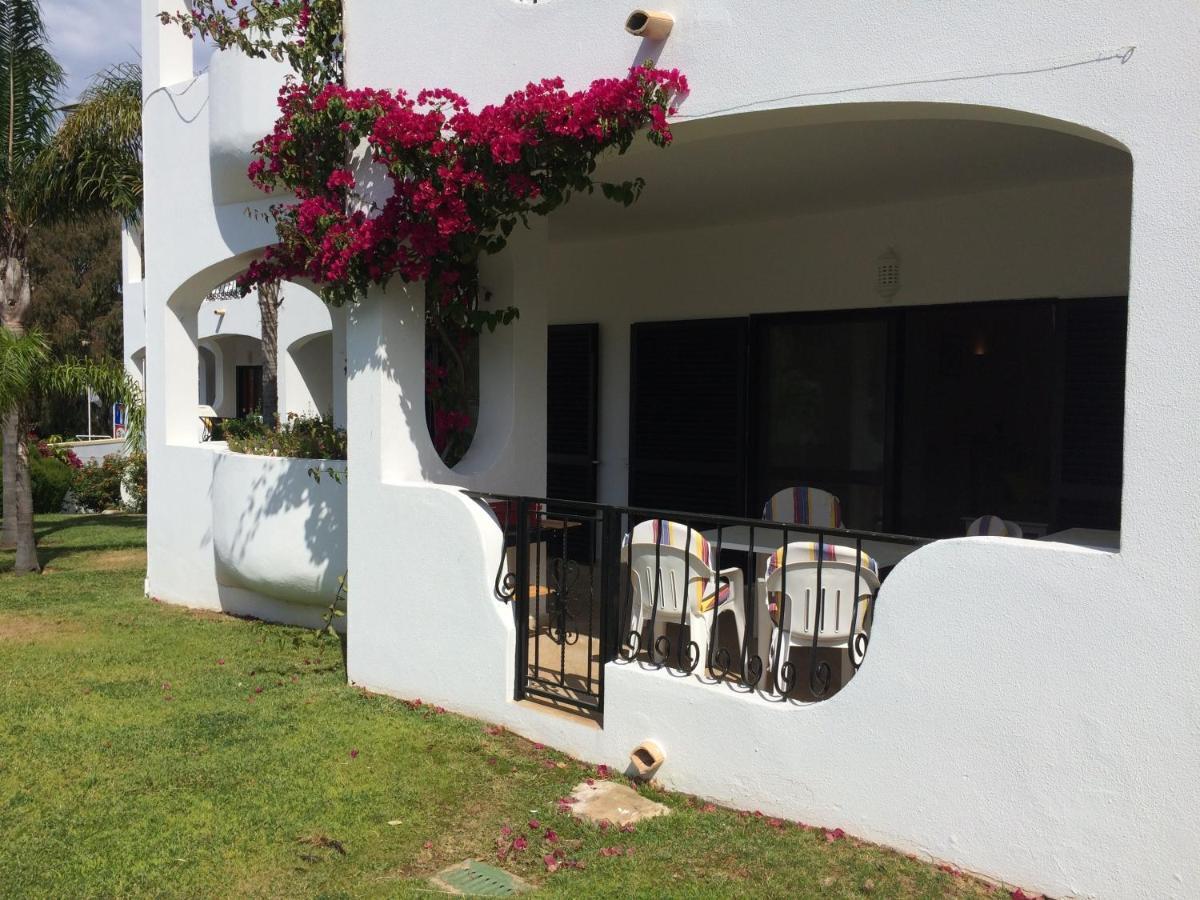 Alto Club Apartments ألفور الغرفة الصورة